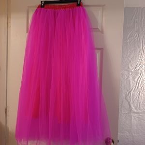 Pink neon maxi skirt netting lined elastic waistband size XL maroon waistband